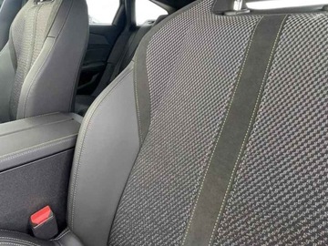 Peugeot 308 III 2025 Od ręki - GT e-DCS 1.2 mHEV 145KM / Pakiet Bezpieczeństwo, zdjęcie 4