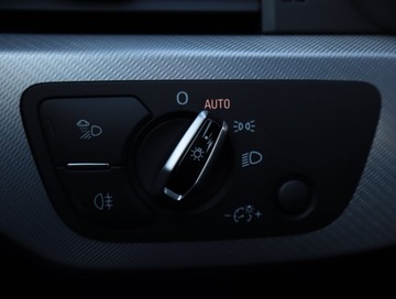 Audi A4 B9 Avant 2.0 TDI 190KM 2016 Audi A4 2.0 TDI, 1. Właściciel, 187 KM, Automat, zdjęcie 23