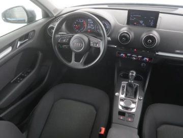 Audi A3 8V Sportback 5d Facelifting 1.5 35 TFSI 150KM 2020 Audi A3 35 TFSI, Salon Polska, Serwis ASO, zdjęcie 5