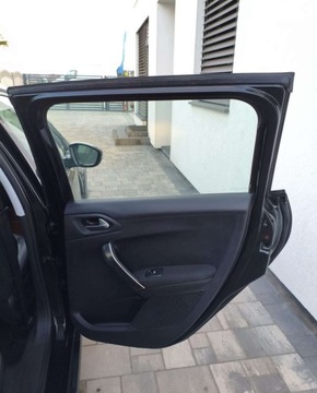 Peugeot 2008 I SUV Facelifting 1.6 BlueHDi 99KM 2018 Peugeot 2008 Peugeot 2008 1.6 BlueHDi Style 1.6 Diesel 100KM, zdjęcie 20