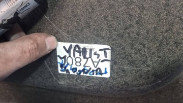 POLIČKA KUFRU TOYOTA YARIS I JAPONSKÉ