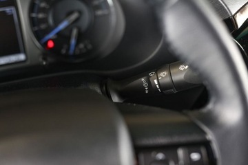 Toyota Hilux VIII Podwójna kabina Facelifting 2.8 D-4D 204KM 2023 Toyota Hilux 2.8 D-4D Double Cab Invincible 4x4 aut 2.8 Diesel 204KM, zdjęcie 26