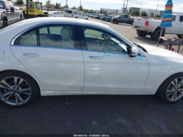 Mercedes Klasa C W205 2020 Mercedes-Benz Klasa C 300 2020 2.0 Benzyna 255KM, zdjęcie 6