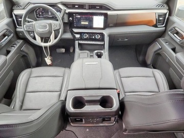  GMC Sierra K2500 Denali 2024 6.6l 6.6 Diesel 401KM, zdjęcie 8