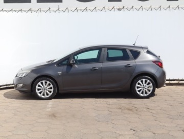 Opel Astra J Hatchback 5d 1.6 Turbo ECOTEC 180KM 2012 Opel Astra 1.6 T, Xenon, Klima, Klimatronic, zdjęcie 2