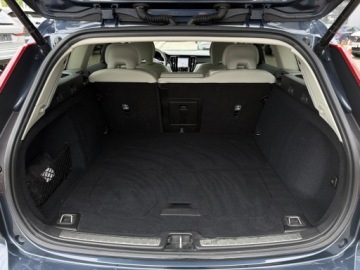 Volvo V60 II  Kombi Facelifting 2.0 B4 B 197KM 2025 Volvo V60 V60 B4 B Plus Dark, Pakiet climate, BLIS, zdjęcie 23