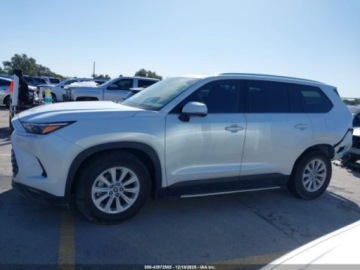 Toyota 2025 Toyota Grand Highlander Xle 2025 2.4 Benzyna 265KM, zdjęcie 2