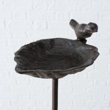 Стильная садовая поилка для птиц из чугунной птицы