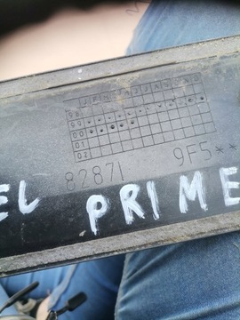 LIŠTA DVEŘE LEVÝ ZADNÍ NISSAN PRIME P11