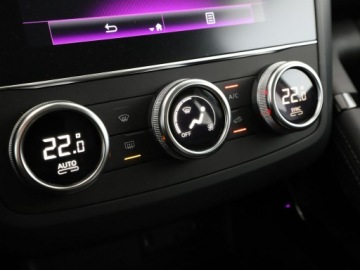 Renault Kadjar Crossover Facelifting 1.3 TCe 140 FAP 140KM 2021 Renault Kadjar automat, niski przebieg, led, navi,, zdjęcie 26