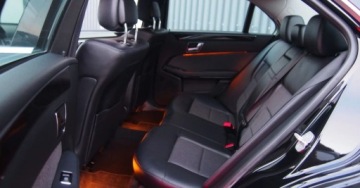 Mercedes Klasa E W212 Limuzyna 200 CGI BlueEFFICIENCY 184KM 2012 Mercedes-Benz Klasa E 1,8BenzynaAutomat LimuzynaSkora Ksenon 1.8, zdjęcie 19