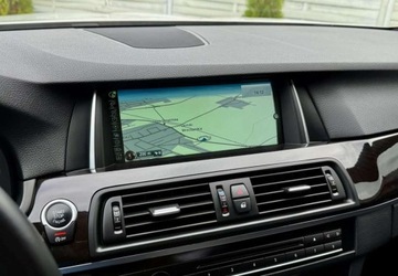 BMW Seria 5 F10-F11 Limuzyna Facelifting 550i 450KM 2014 BMW Seria 5 BMW Seria 5 550i Luxury Line 4.4 Benzyna 450KM, zdjęcie 10