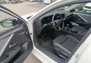 Opel Astra L Hatchback 1.2 Turbo 110KM 2023 Opel Astra Pierwszy wlasciciel. Salon Polska 1.2 Benzyna 110KM, zdjęcie 8