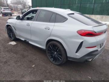 BMW X6 G06 2025 BMW X6 xDrive40i 2025 3.0 Benzyna 375KM, zdjęcie 3