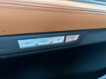 BMW Seria 7 G11-G12 Sedan 750i 450KM 2017 BMW 750 750i,Dociągi,KeyLess,skrętna oś,panorama S, zdjęcie 18