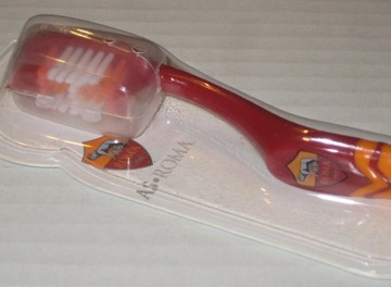 AS ROMA – ЗУБНАЯ ЩЕТКА – ИЗ ИТАЛИИ