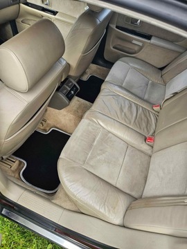 Audi A8 D2 Sedan 4.2 40V quattro 310KM 2000 Bordowe AUDI 4.2 quattro alcantara jasne wnętrze, zdjęcie 13