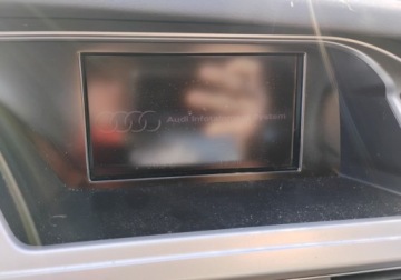 Audi A4 B8 Limousine 2.0 TDi 140KM 2009 Audi A4 Avant 2009 2.0 TDI. Uszkodzony lewy przod. 2.0 Diesel 140KM, zdjęcie 12