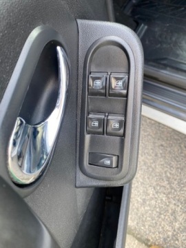 Dacia Duster I 2015 Dacia Duster KLIMATYZACJA NAWIGACJA SKORY PARKTRONIC TEMPOMAT GRZANE FOTEL, zdjęcie 14