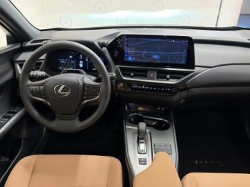 Lexus UX Crossover Facelifting 2.0 300h 199KM 2025 Lexus UX 300h F Sport Design Lexus UX 300h F Sport, zdjęcie 2