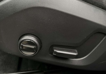 Volvo V60 II  Kombi 2.0 D4 190KM 2019 Volvo V60 D4 190KM navi BEZWYPADKOWY automat gwarancja 2.0, zdjęcie 33