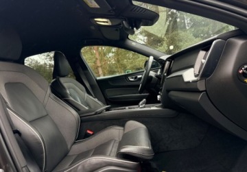 Volvo XC60 II 2023 Volvo XC 60 B4 FullLed El.Klapa Fotele Pamieci Skora Kamera Blis Harmann G, zdjęcie 22