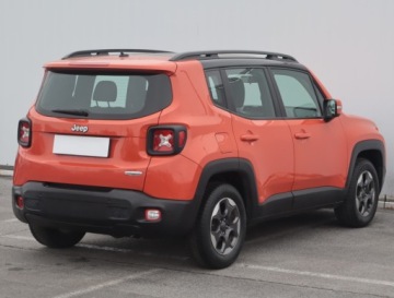 Jeep Renegade SUV 1.6 MultiJet 120KM 2017 Jeep Renegade 1.6 MultiJet, Salon Polska, Navi, zdjęcie 4