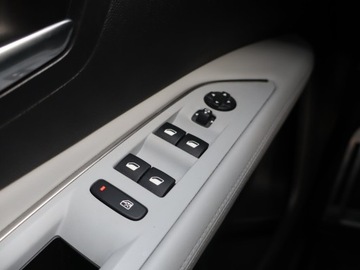 Peugeot 3008 II Crossover 1.6 THP 165KM 2017 Peugeot 3008 1.6 THP, Salon Polska, Serwis ASO, zdjęcie 15