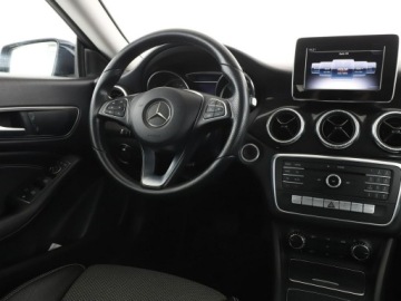 Mercedes CLA C117 2018 Mercedes CLA 180 automat full LED półskóra navi, zdjęcie 15