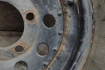 LAND ROVER DEFENDER L315 SADA KOL Z PNEUMATIKA 6.5JX16 265/75 R16 ANR4583PM