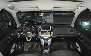 Chevrolet Cruze Hatchback 5d 1.6 16V DOHC 124KM 2013 CHEVROLET CRUZE 1.6 124 KM, zdjęcie 23