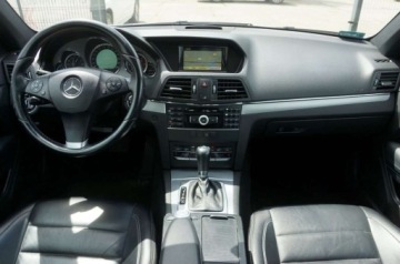 Mercedes Klasa E W212 Coupe 220 CDI BlueEFFICIENCY 170KM 2011 Mercedes-Benz Klasa E 2.2 Diesel 163 KM, Automat, Navi, Skora, Biksenon, G, zdjęcie 10