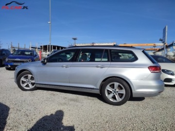 Volkswagen Passat B8 Variant 2.0 TDI 150KM 2015 Volkswagen Passat GWARANCJA, Udok. przebieg, Zarejestrowany w PL, Mozliwa, zdjęcie 23