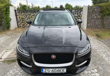 Jaguar F-Pace SUV 2.0 i4D 180KM 2018 Jaguar F-Pace Jaguar F-Pace 2.0 i4D AWD R-Sport 2.0 Diesel 180KM, zdjęcie 12