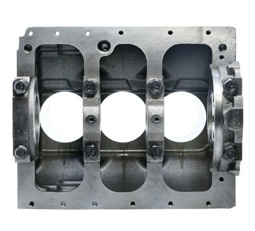 Blok cylindrowy, kadłub silnika AD3.152 MF-3 313 3