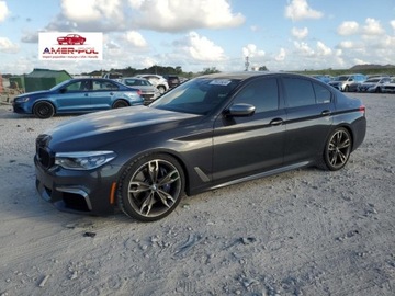 BMW Seria 5 G30-G31 2020 BMW Seria 5 M550xi, 2020r., 4x4, 4.4L 4.4 Benzyna 523KM