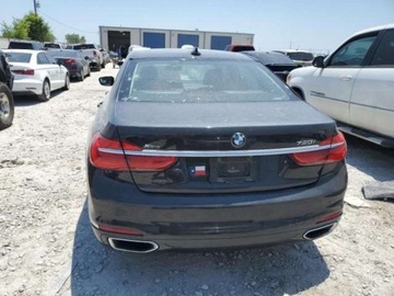 BMW Seria 7 G11-G12 Sedan 750i 450KM 2016 BMW Seria 7 2016r., 4x4, 4.4L, zdjęcie 5