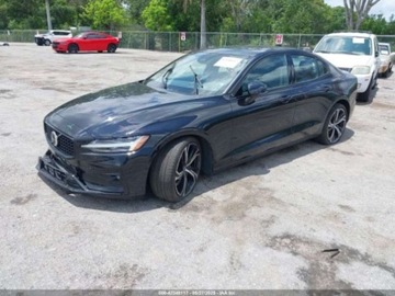 Volvo S60 III 2024 Volvo S60 b5 Plus Dark Theme, 2024r., 2.0L 2.0 Benzyna 247KM, zdjęcie 1