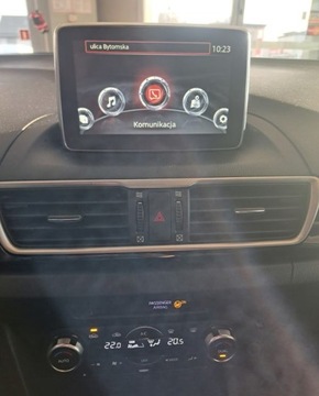 Mazda 3 III Sedan 2.0 SKYACTIV-G 120KM 2015 Mazda 3 2.0 SKYACTIV-G 120KM-Krajowa,I rej.2016,Czujniki park.Niski przebi, zdjęcie 17