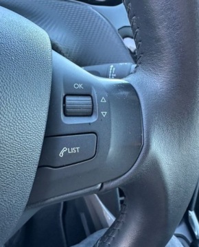 Peugeot 2008 I SUV Facelifting 1.2 PureTech 82KM 2019 Peugeot 2008 Niemcy,Klima,Kamera 1.2 Benzyna 101KM, zdjęcie 9