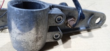 МАССИВНЫЕ КРОНШТЕЙНЫ, ПОВОРОТНИКИ, КРЕПЛЕНИЯ, ЗАЖИМ ФАР, РУЧКА