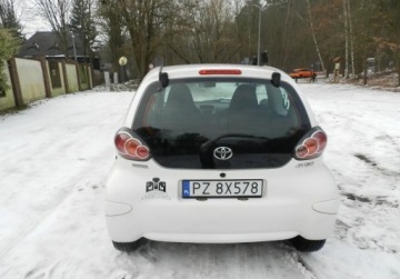 Toyota Aygo I Hatchback 3d 1.0 VVT-i 68KM 2010 Toyota Aygo mala tania niezawodna BEZ RDZY klima Benzyna 68KM, zdjęcie 15