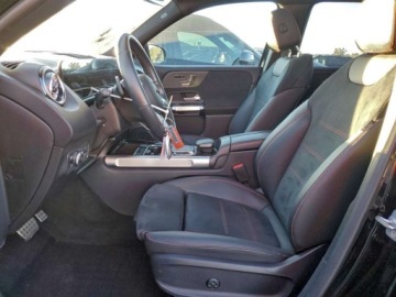 Mercedes GLB 2023 Mercedes-Benz GLB 250 2023 2.0 Benzyna 221KM, zdjęcie 7