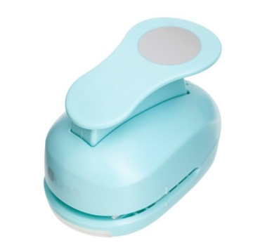 ДЕКОРАТИВНЫЙ ДЫРОКОЛ 5 СМ КРУГ 002 DPCRAFT