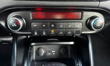 Kia Carens IV Minivan 1.7 VGT CRDi 141KM 2016 Kia Carens Panorama, Navi, Kamera, Grzane fot. Hak, zdjęcie 25