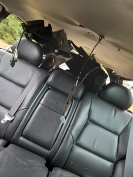 PODHLAVNÍKY ZADNÍ KOŽENÝ 3KS VOLVO V70 II 2002 KOMBI