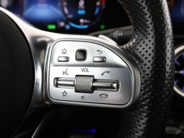 Mercedes Klasa A W177/V177 Sedan Plug-In 1.3 250 e 218KM 2020 Mercedes A 250 phev panorama automat virtual amg, zdjęcie 33