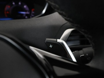 Peugeot 5008 II Crossover Facelifting 1.5 BlueHDi 130KM 2023 Peugeot 5008 AllurePack automat 7-os. virtual navi, zdjęcie 31