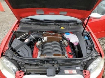 Audi A4 B8 2007 Audi RS4 Limousine 2007 Audi RS 4 4dr Sdn 4.2 Benzyna 420KM, zdjęcie 10