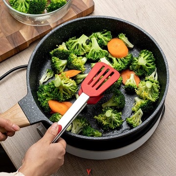 МЕТАЛЛИЧЕСКИЕ КУХОННЫЕ ЩИПЦЫ ДЛЯ ПРИГОТОВЛЕНИЯ МЯСНОГО САЛАТА НА ГРИЛЬ